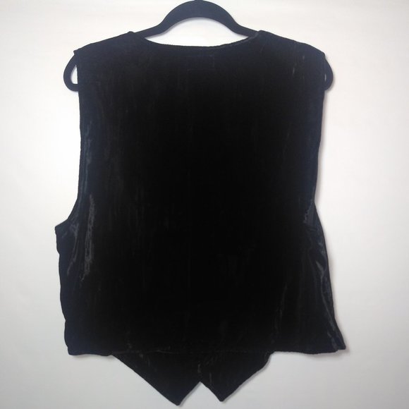 Velour Black Vest - Picture 5 of 7